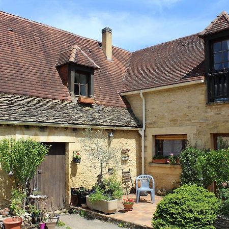 Halte Aux Places Marcillac-Saint-Quentin Zewnętrze zdjęcie