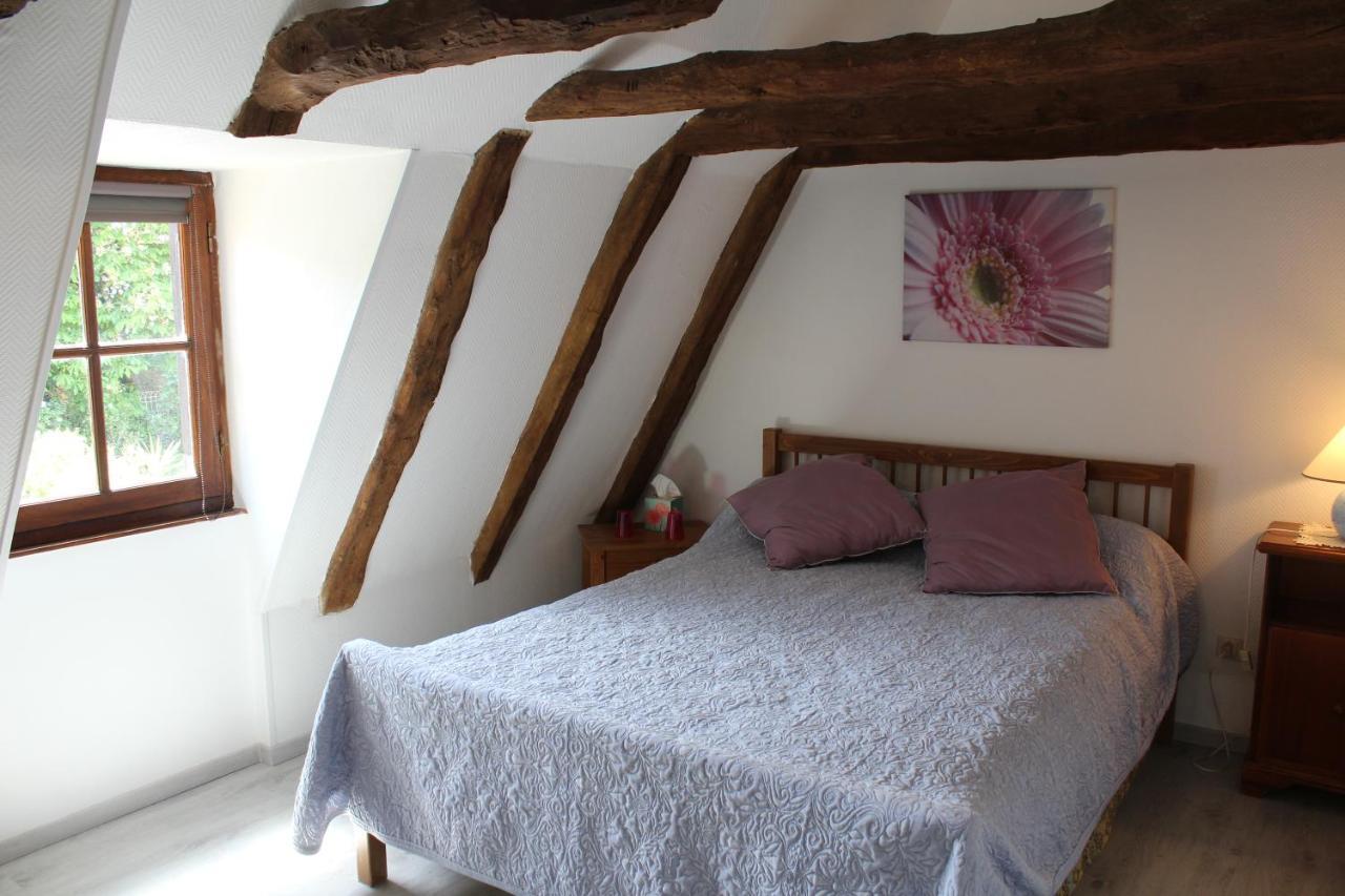 Halte Aux Places Marcillac-Saint-Quentin Zewnętrze zdjęcie